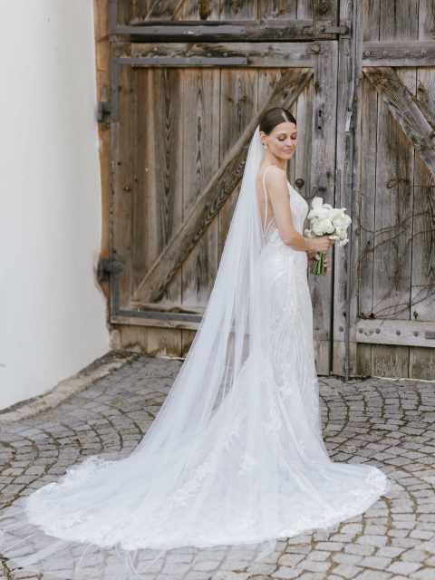 REAL BRIDE 🤍 Lisa
Liebe Lisa,
was ein Traumkleid und vor allen Dingen: Was für eine wunderschöne Braut du warst!
Von Herzen DANKE für dein Vertrauen und dass wir gemeinsam dein Brautkleid finden durften! Für eure gemeinsame Zukunft wünschen wir euch jede Menge Abendteuer, wunderschöne Momente und ewige Liebe!
Dein La belle marièe - Brautatelier
Nikol & Romina
@weislisa & @dj.harry.garcia
Photo: @blu_dolci_artwork
Styling: @beautyglowbyteresa